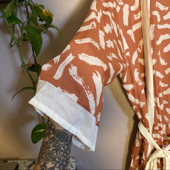 Orange & White Robe - Picture 4 of 5